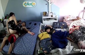 vợ chồng tranh thù lúc các con ngủ trưa